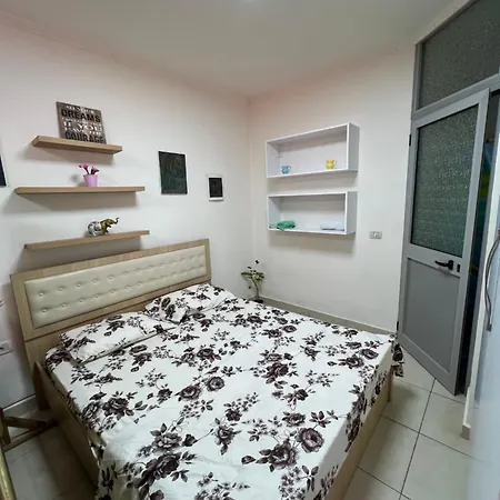 Soft & Peace Flat Near Center 20 Min By Bus Apartment *
