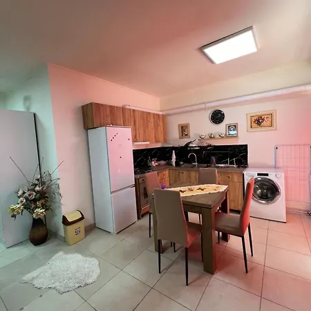 Soft & Peace Flat Near Center 20 Min By Bus Apartment *